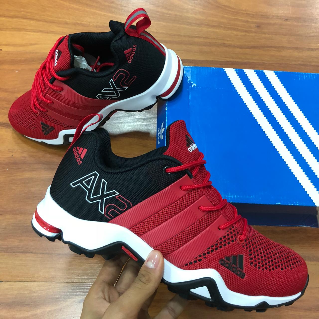 Adidas AX2 roja con negro suela blanca al por mayor Colombia - tenis outdoor triple AAA colorway llamativo precio mayorista desde $95.000 COP para revendedores