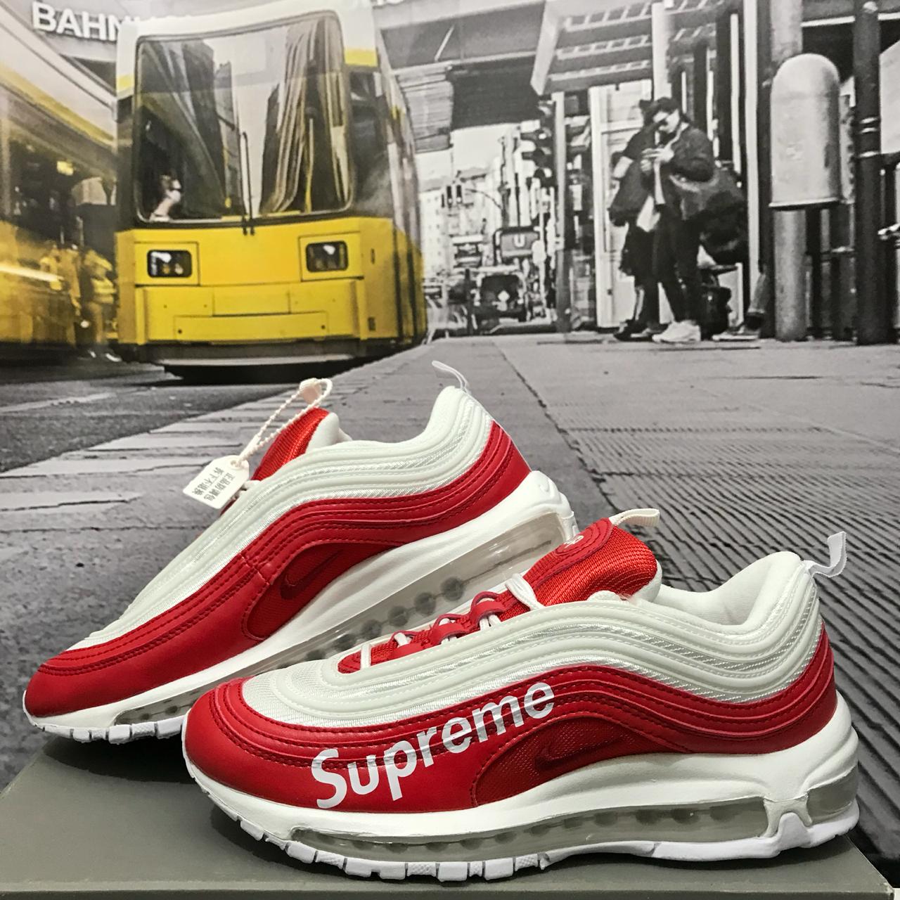 tenis supreme