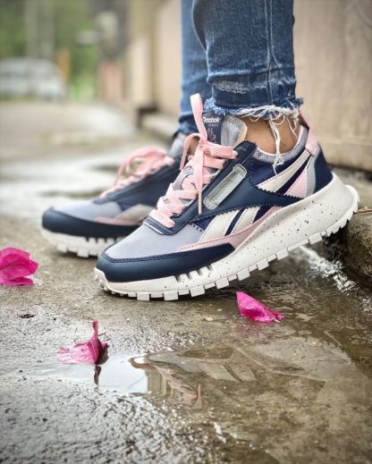 reebok legacy morada