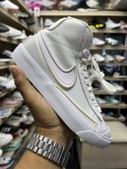 nike blazer mid 77