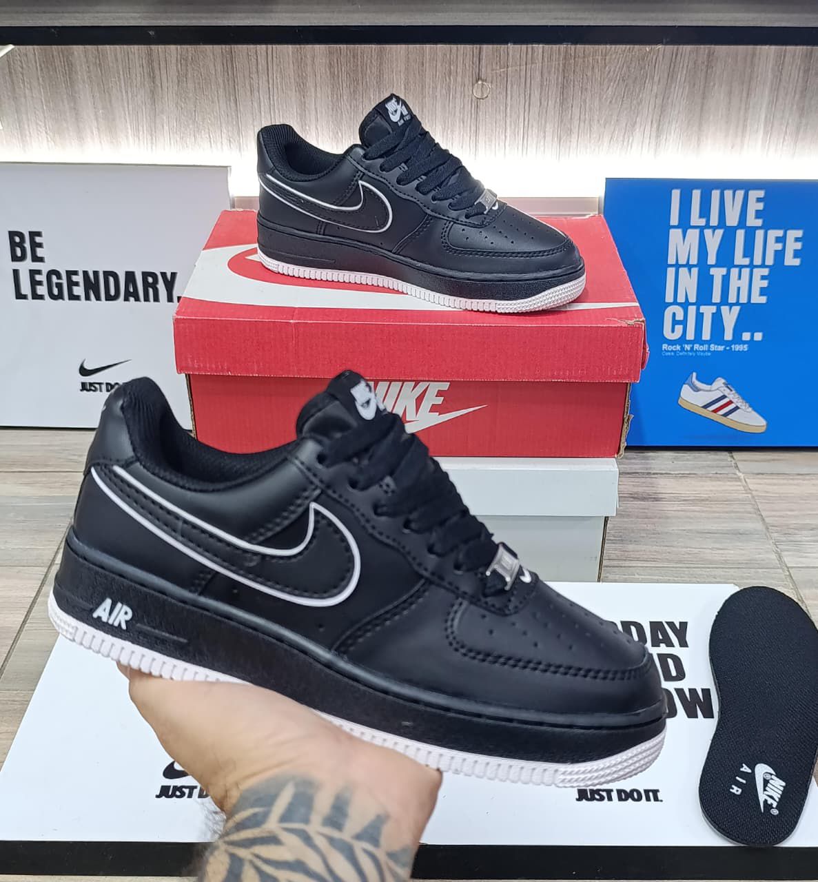 Nike Air Force 1 outline edition negros swoosh blanco triple AAA Colombia replica premium desde 95000 COP zapatillascolombia.com mayorista zapatos triple AAA envios 1-2 dias
