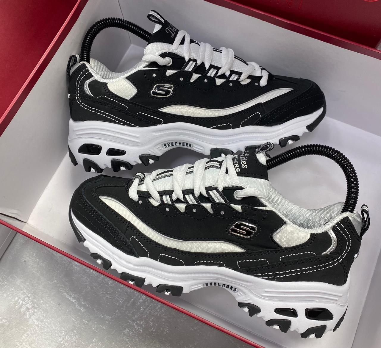 Tenis ortopédicos Skechers D'Lites horma ancha memory foam al por mayor Colombia triple AAA