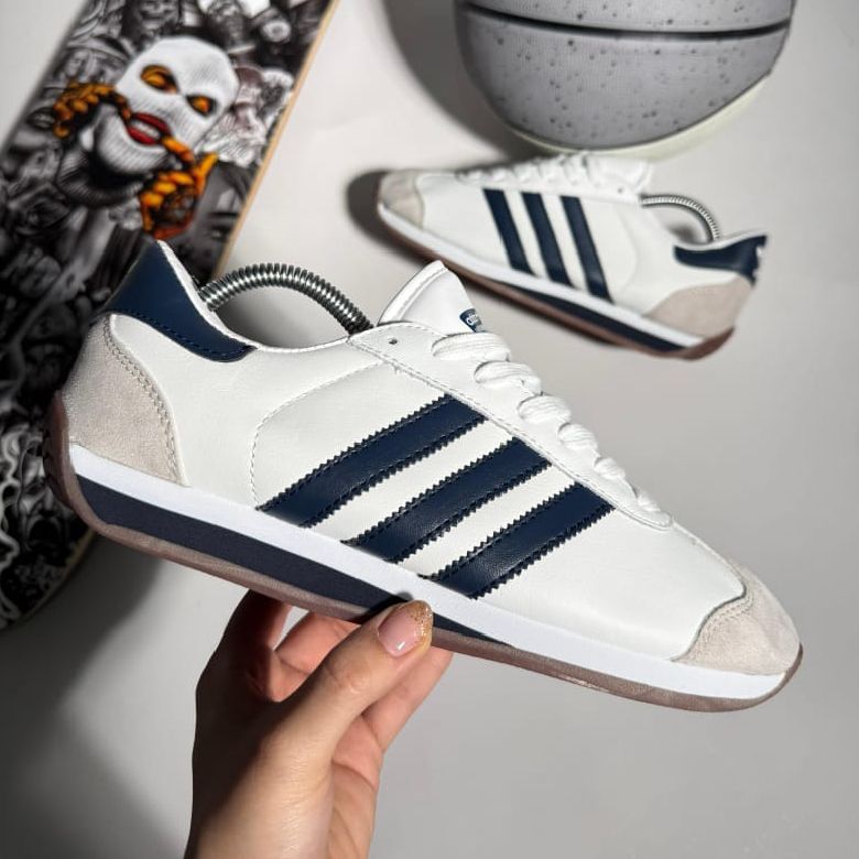 Tenis Adidas Country replica triple AAA al 92 por ciento del original mujer hombre comunidades profesionales creativas Colombia