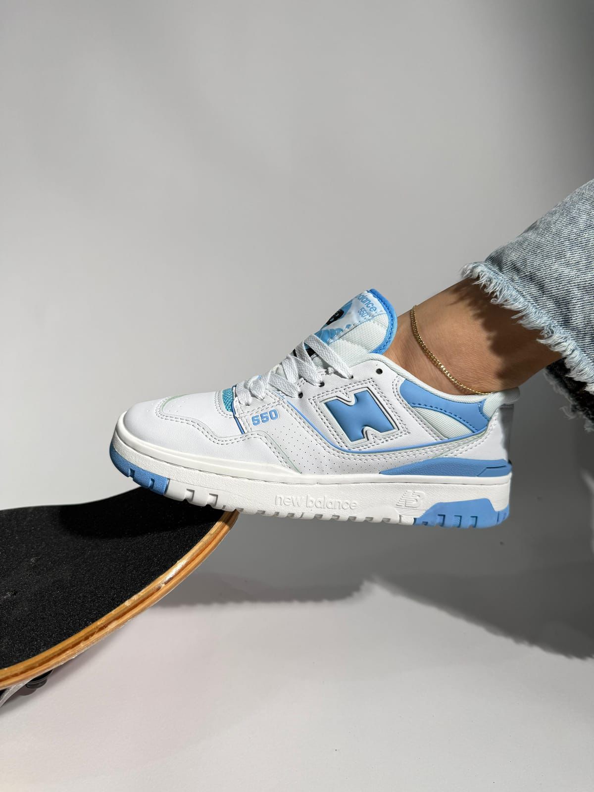 New Balance 550 triple AAA Colombia colorways White Green Burgundy Sea Salt detalles cuero suede mesh
