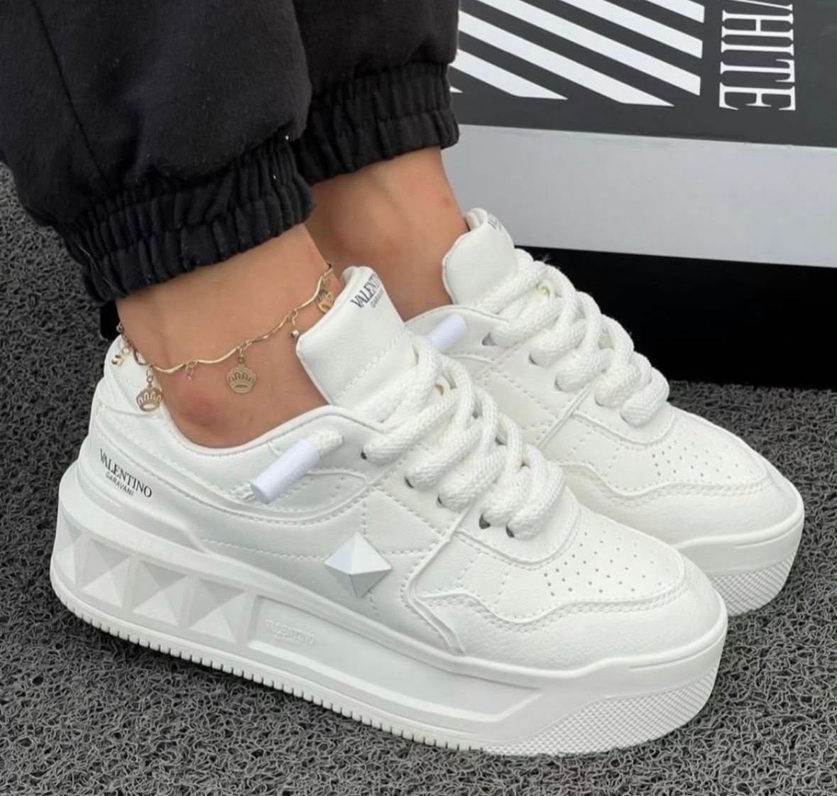 tenis valentino mujer Bogotá — Valentino Rockstud talla 36-39 distribuidor mayorista Cali envíos 24 horas Chicó Zona Rosa